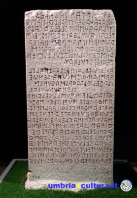 cippo di perugia scrittura etruschi